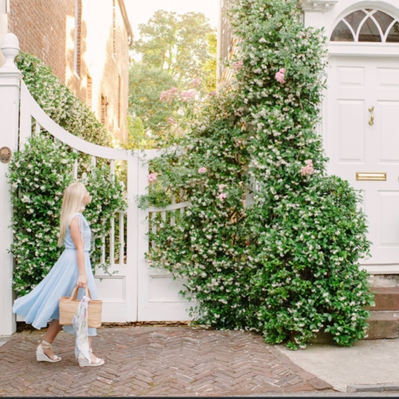 Meet your Posher, Jen - Picture 1 of 1